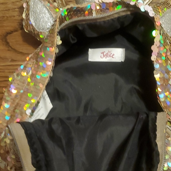 Cute backpack with a c on it - Picture 2 of 3